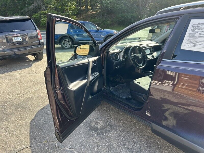 2016 Toyota RAV4 XLE - GREAT SERVICE HISTORY Webster MA 2016 Toyota RAV4 XLE - GREAT SERVICE HISTORY Webster MA