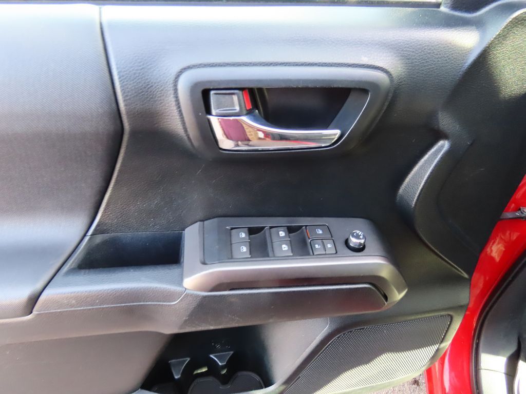 2016 Toyota Tacoma TRD Sport