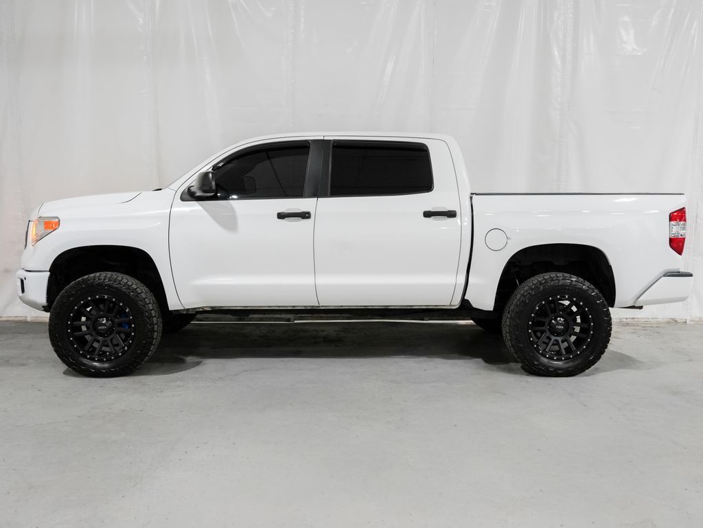 2016 Toyota Tundra SR5 2016 Toyota Tundra SR5