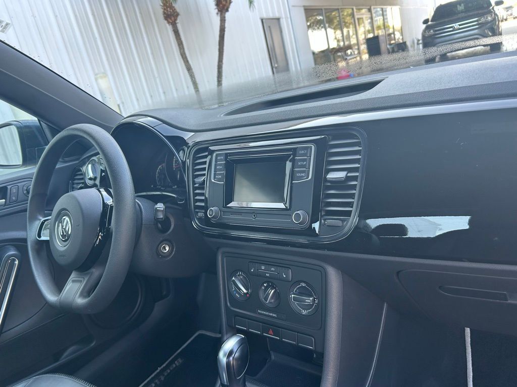 2016 Volkswagen Beetle 1.8T Classic Tampa FL