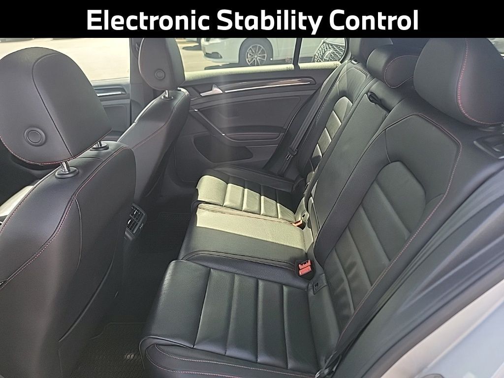 2016 Volkswagen Golf GTI SE