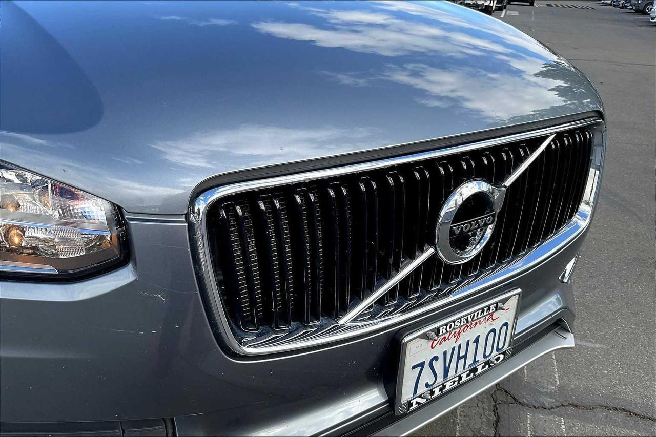 2016 Volvo XC90 T6 Momentum Roseville CA
