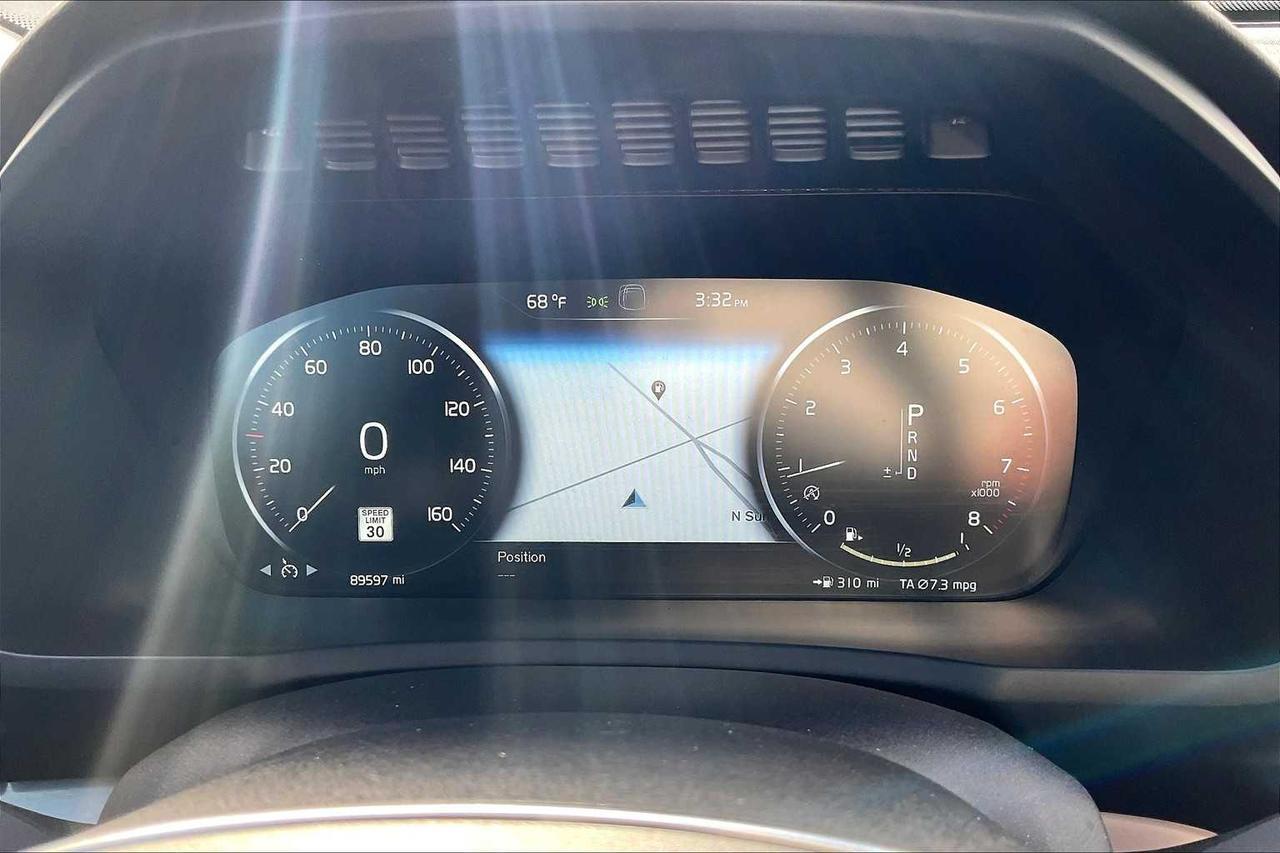 2016 Volvo XC90 T6 Momentum Roseville CA
