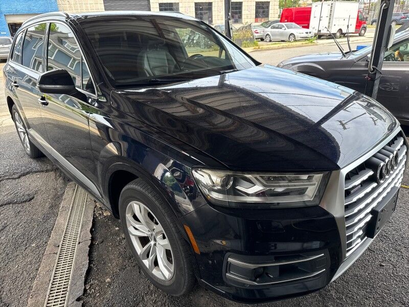 2017 Audi Q7 3.0 TFSI Premium Plus 2017 Audi Q7 3.0 TFSI Premium Plus