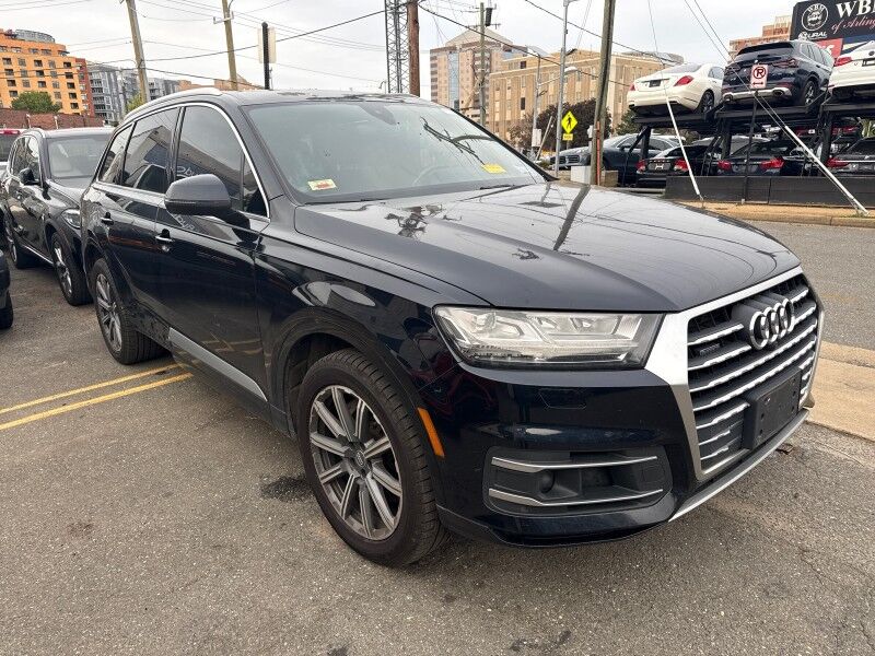 2017 Audi Q7 3.0 TFSI Premium Plus quattro 2017 Audi Q7 3.0 TFSI Premium Plus quattro