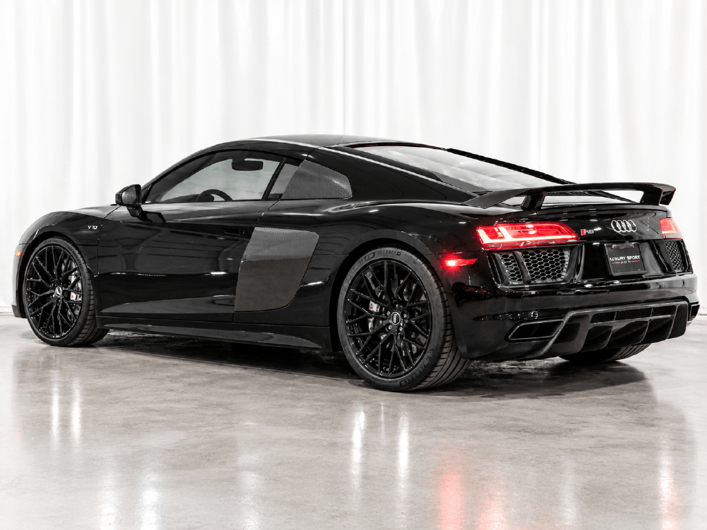 2017 Audi R8 5.2 Plus 2017 Audi R8 5.2 Plus