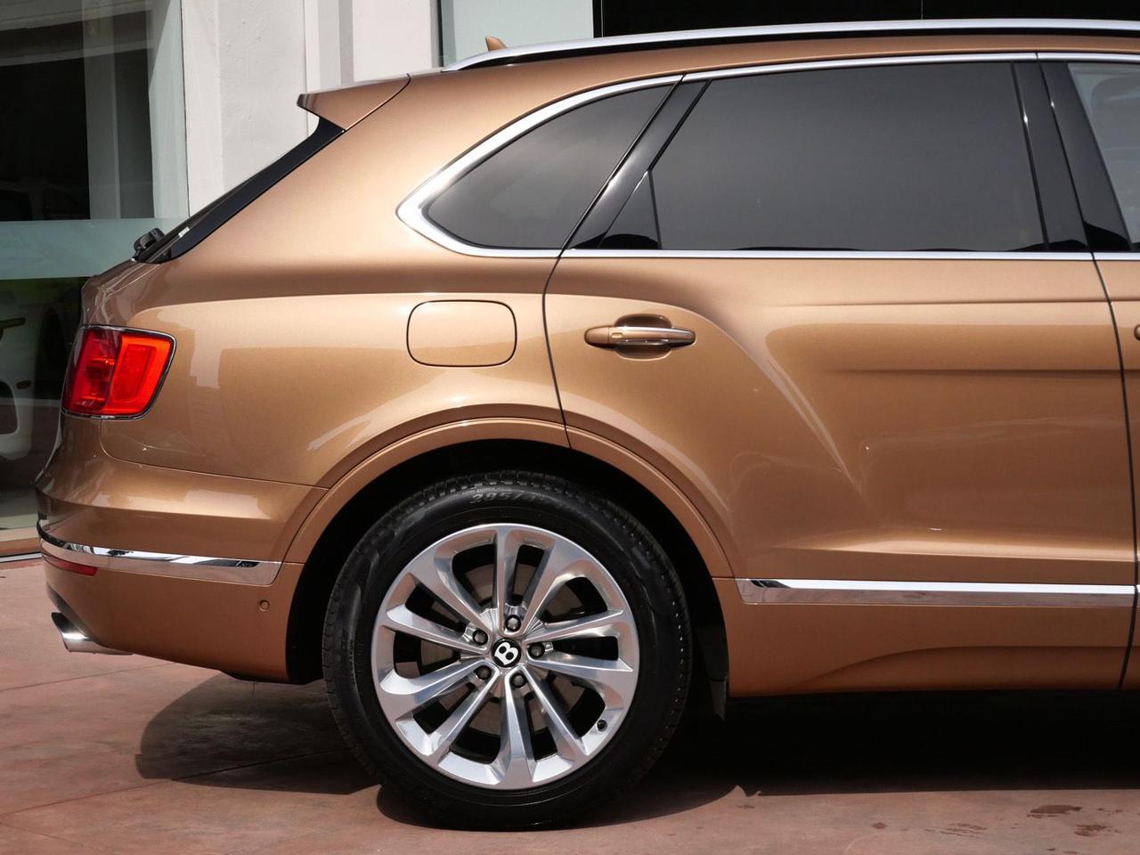 2017 Bentley Bentayga W12 W12 Lawrence KS