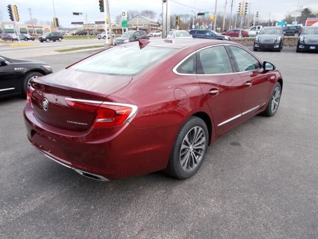 2017 Buick LaCrosse Essence Oshkosh WI