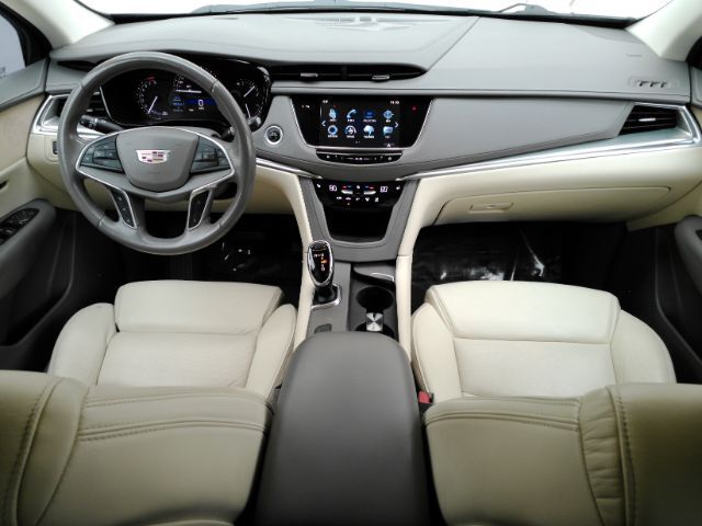 2017 Cadillac XT5 Luxury 2017 Cadillac XT5 Luxury