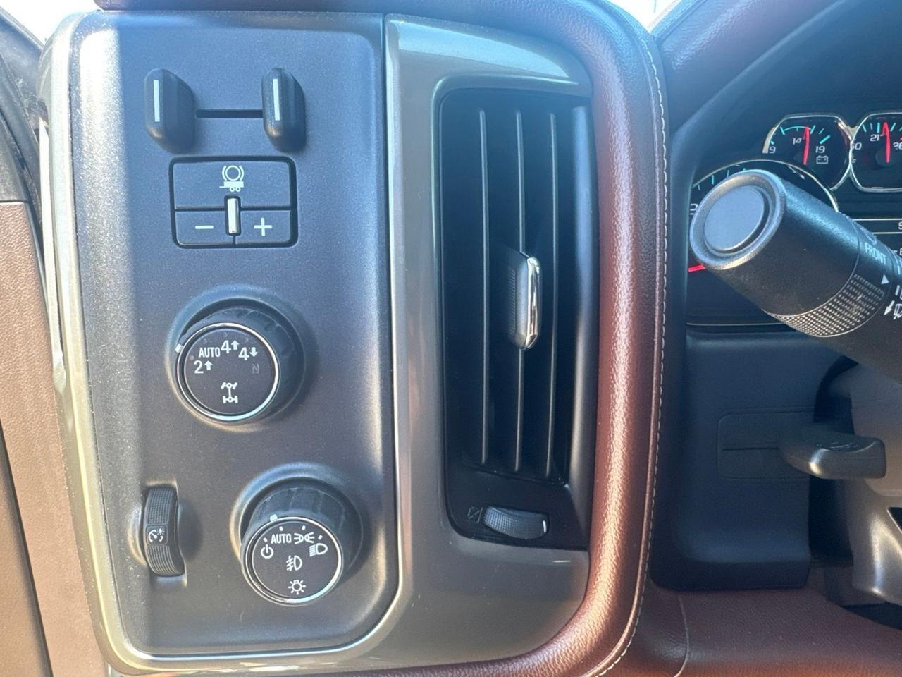 2017 Chevrolet Silverado 1500 High Country Watertown SD 2017 Chevrolet Silverado 1500 High Country Watertown SD