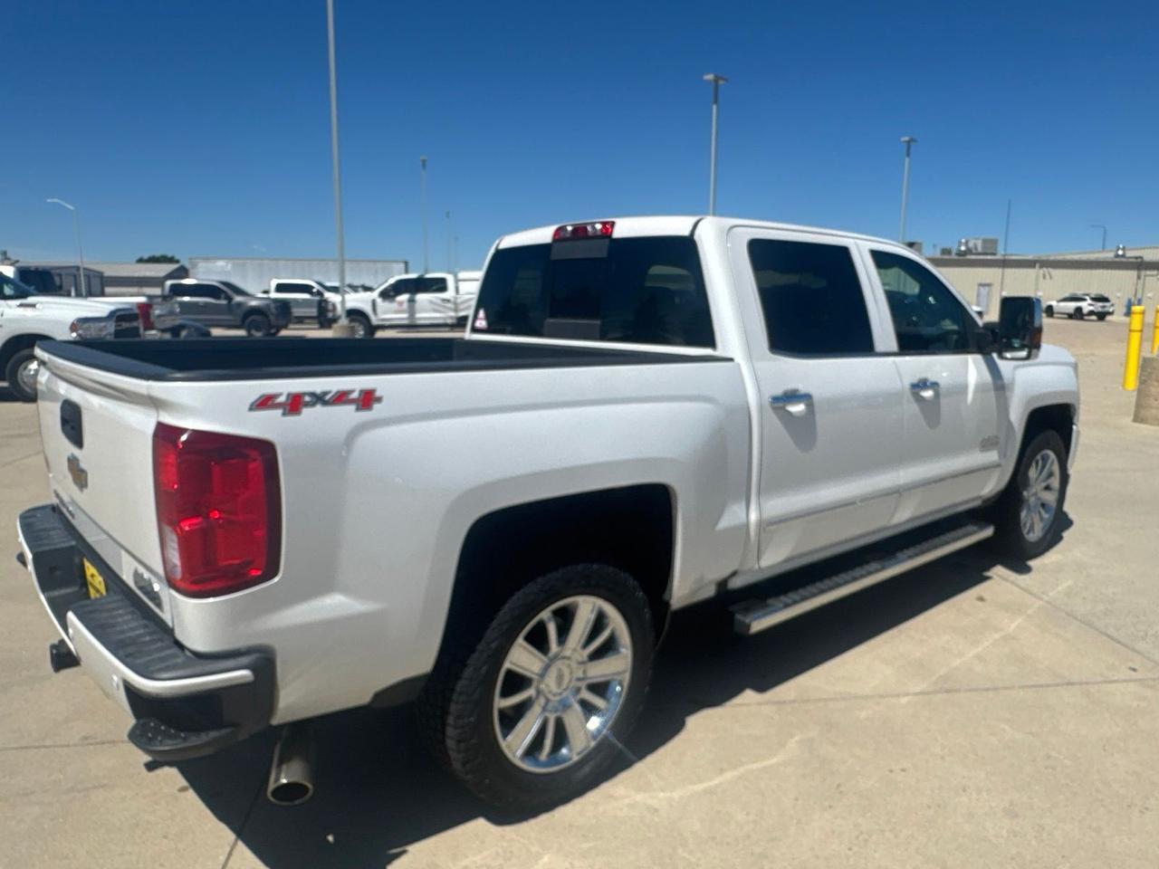 2017 Chevrolet Silverado 1500 High Country Watertown SD 2017 Chevrolet Silverado 1500 High Country Watertown SD
