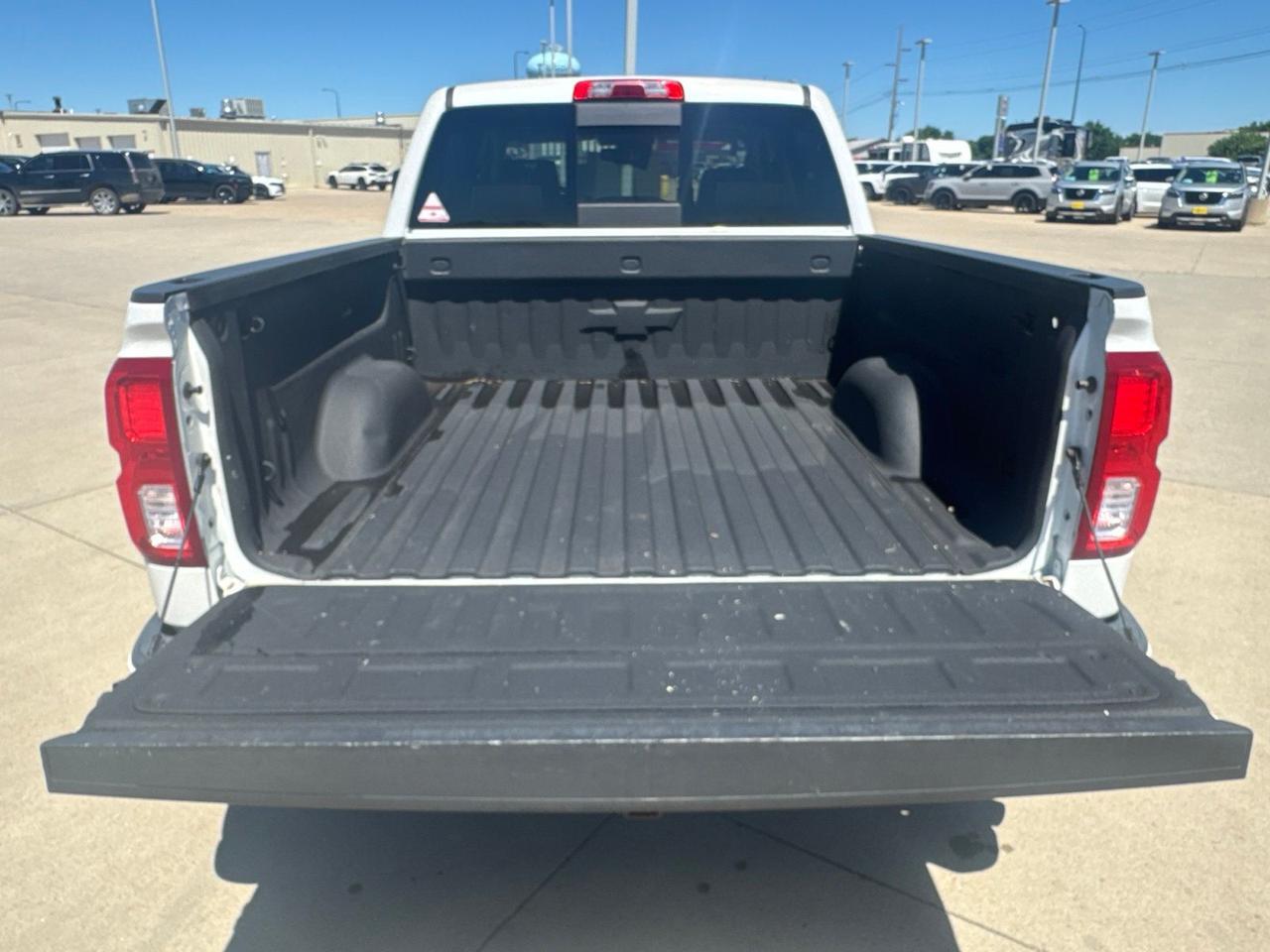 2017 Chevrolet Silverado 1500 High Country Watertown SD 2017 Chevrolet Silverado 1500 High Country Watertown SD