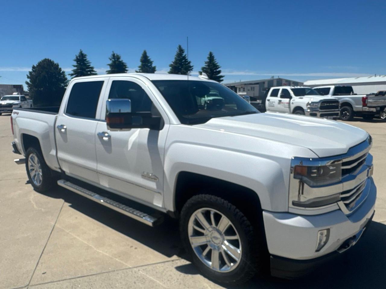 2017 Chevrolet Silverado 1500 High Country Watertown SD 2017 Chevrolet Silverado 1500 High Country Watertown SD