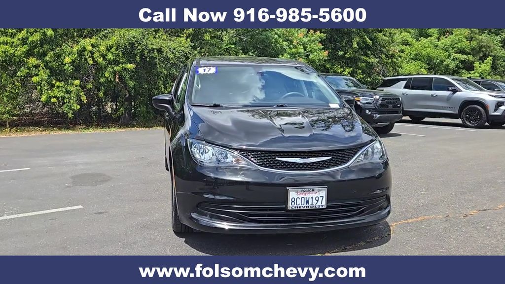 2017 Chrysler Pacifica Touring 2017 Chrysler Pacifica Touring