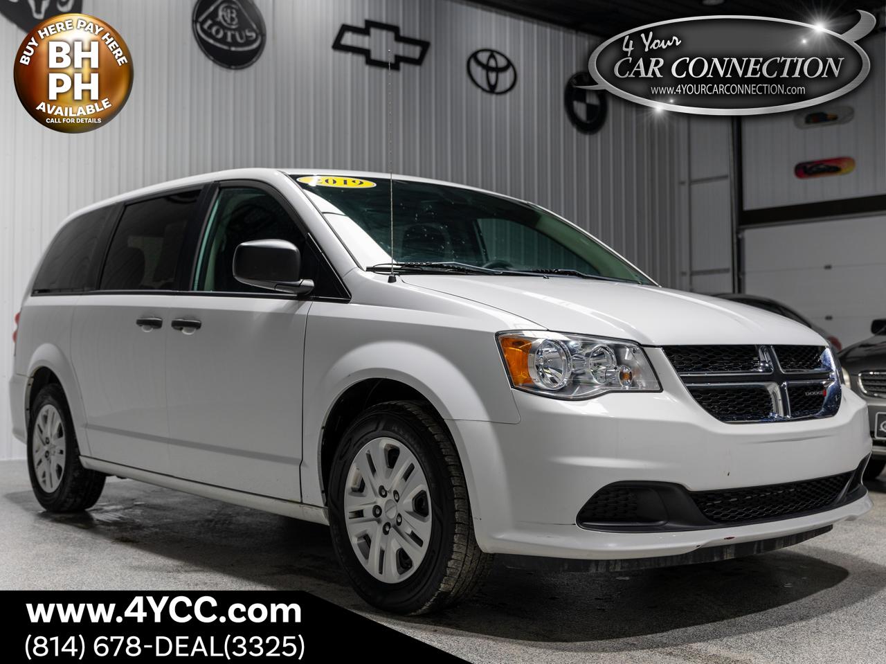 2017 Chrysler Pacifica Touring-L's photo