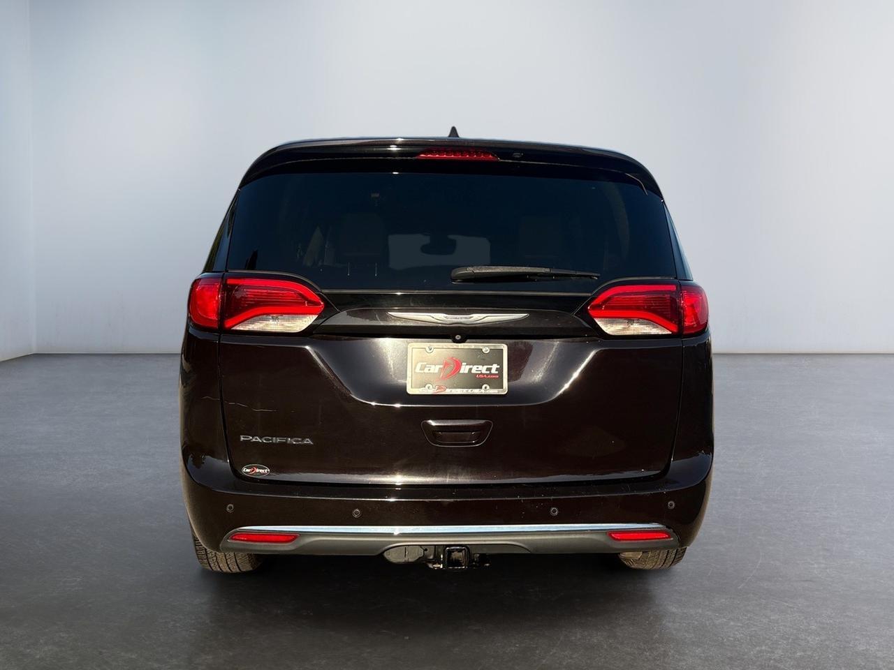 2017 Chrysler Pacifica Touring-L Plus, AUTO START/STOP, POWER REAR SLIDING DOORS, POWER LIFTGATE, 360 BACKUP CAMERA, BLIND SPOT ALERT, FORWARD COLLISION WARNING, APPLE CARPLAY/ANDROID AUTO, HEATED STEERING WHEEL & SEATS, 3RD ROW SEATING, TOUR THE ROAD IN THIS CHRYSLER! Virginia Beach VA 2017 Chrysler Pacifica Touring-L Plus, AUTO START/STOP, POWER REAR SLIDING DOORS, POWER LIFTGATE, 360 BACKUP CAMERA, BLIND SPOT ALERT, FORWARD COLLISION WARNING, APPLE CARPLAY/ANDROID AUTO, HEATED STEERING WHEEL & SEATS, 3RD ROW SEATING, TOUR THE ROAD IN THIS CHRYSLER! Virginia Beach VA