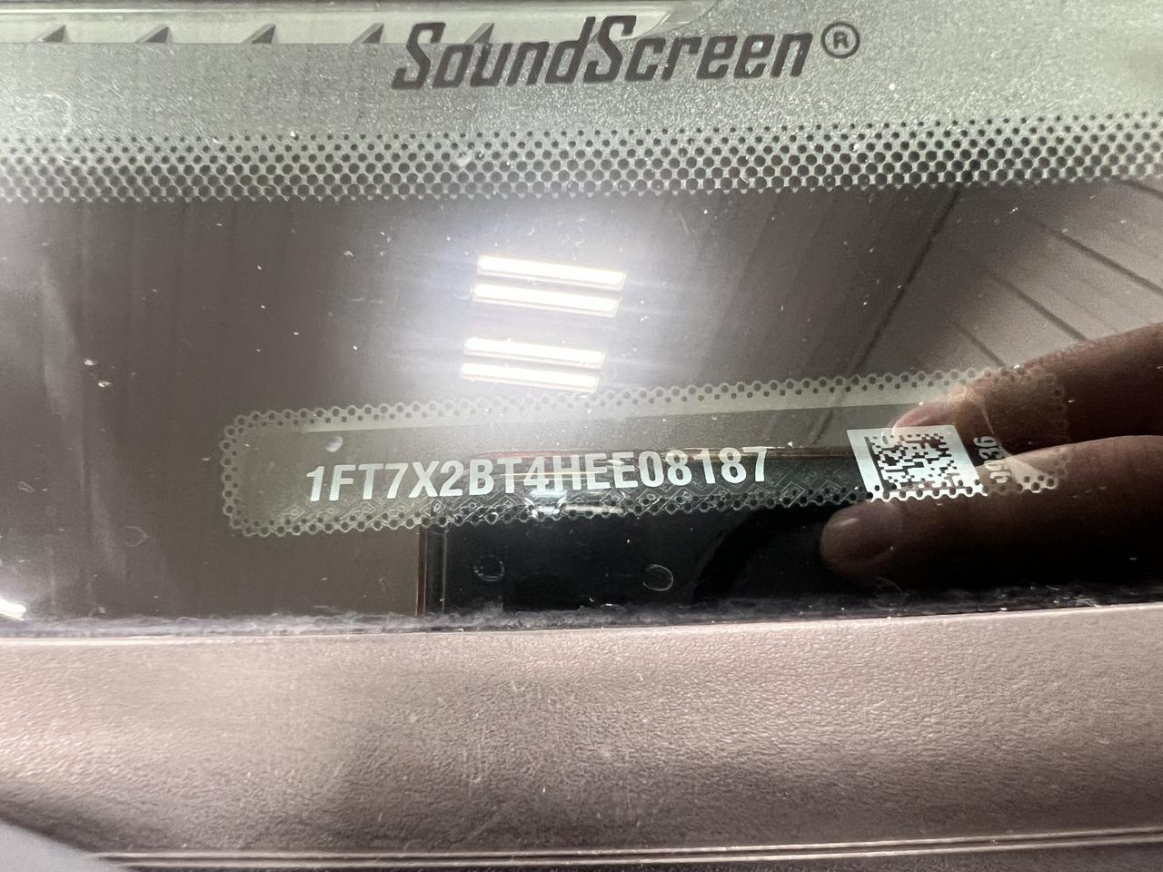 FORDF250 EXTENDED CAB 4X418