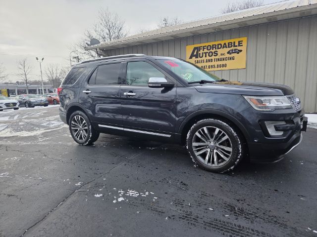 2017 Ford Explorer Platinum's photo
