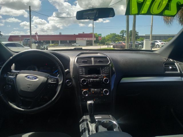 2017 Ford Explorer XLT Sarasota FL 2017 Ford Explorer XLT Sarasota FL
