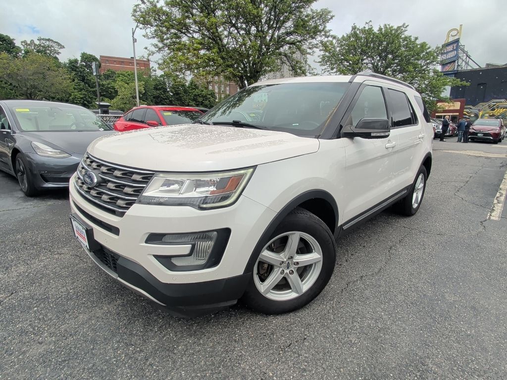 2017 Ford Explorer XLT Worcester MA 2017 Ford Explorer XLT Worcester MA