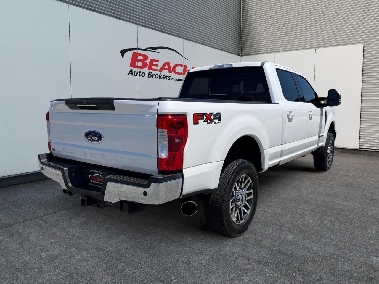 2017 Ford Super Duty F-250 SRW Lariat, MOONROOF, HEATED/VENTILATED SEATS, POWER RUNNING BOARDS, UNIVERSAL GARAGE DOOR OPENER, REMOTE START, POWER SLIDING REAR WINDOW, BED LINER, TOW PACKAGE, TOW HOOKS, BACKUP CAMERA, CLEAN CARFAX, ONLY 1 OWNER! Norfolk VA 2017 Ford Super Duty F-250 SRW Lariat, MOONROOF, HEATED/VENTILATED SEATS, POWER RUNNING BOARDS, UNIVERSAL GARAGE DOOR OPENER, REMOTE START, POWER SLIDING REAR WINDOW, BED LINER, TOW PACKAGE, TOW HOOKS, BACKUP CAMERA, CLEAN CARFAX, ONLY 1 OWNER! Norfolk VA