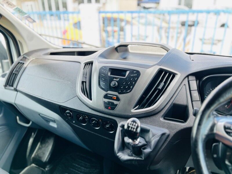 2017 Ford Transit 460E (2.2L Turbo Diesel) Vaitele 2017 Ford Transit 460E (2.2L Turbo Diesel) Vaitele