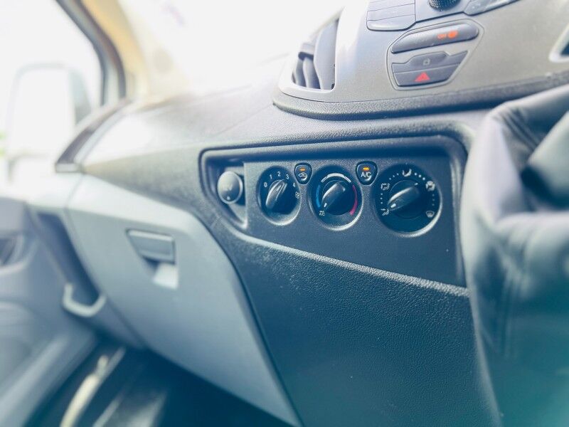 2017 Ford Transit 460E (2.2L Turbo Diesel) Vaitele 2017 Ford Transit 460E (2.2L Turbo Diesel) Vaitele