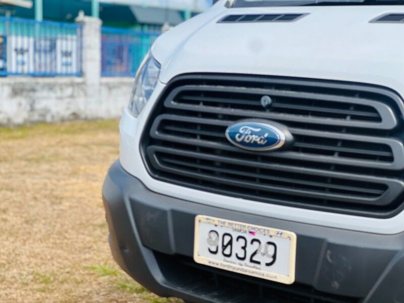 2017 Ford Transit 460E (2.2L Turbo Diesel) Vaitele 2017 Ford Transit 460E (2.2L Turbo Diesel) Vaitele
