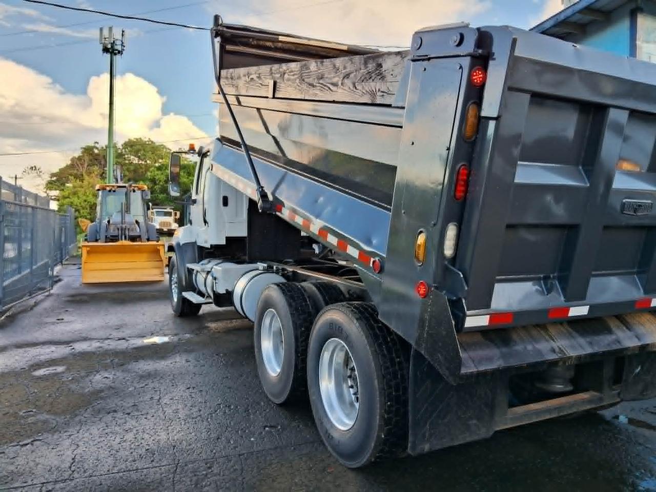 2017 Freightliner 108SD 6x4 Pago Pago 2017 Freightliner 108SD 6x4 Pago Pago
