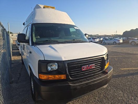 2017 GMC Savana Cargo