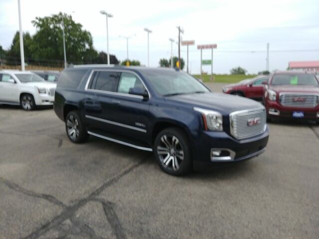 2017 GMC Yukon XL Denali Oshkosh WI