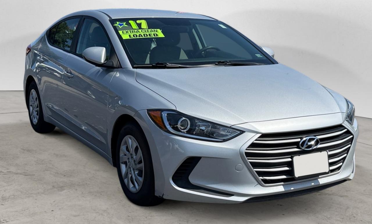 2017 HYUNDAI ELANTRA LIMITED; SE 2017 HYUNDAI ELANTRA LIMITED; SE