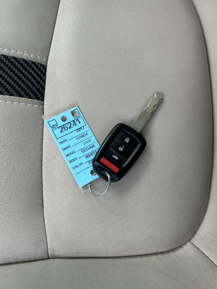 2017 Honda Civic Sedan LX - GREAT SERVICE HISTORY Webster MA 2017 Honda Civic Sedan LX - GREAT SERVICE HISTORY Webster MA