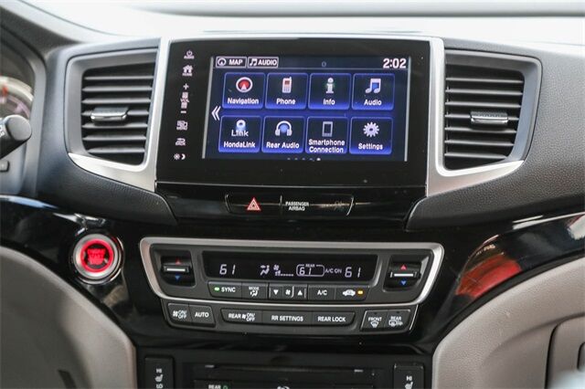 2017 Honda Pilot Touring Renton WA 2017 Honda Pilot Touring Renton WA