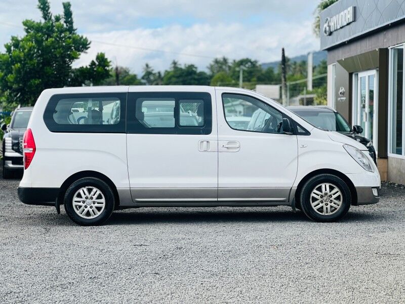 2017 Hyundai H1 IMAX (2.5L Diesel) Vaitele 2017 Hyundai H1 IMAX (2.5L Diesel) Vaitele