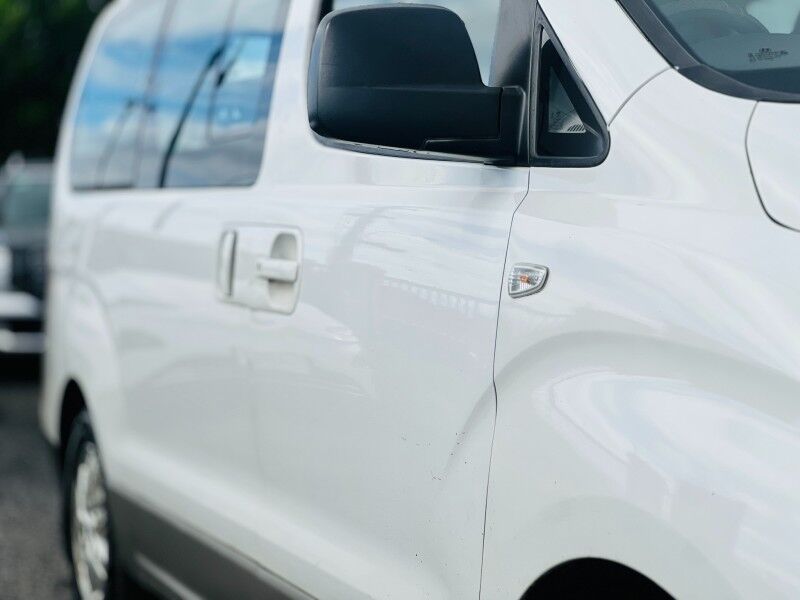 2017 Hyundai H1 IMAX (2.5L Diesel) Vaitele 2017 Hyundai H1 IMAX (2.5L Diesel) Vaitele