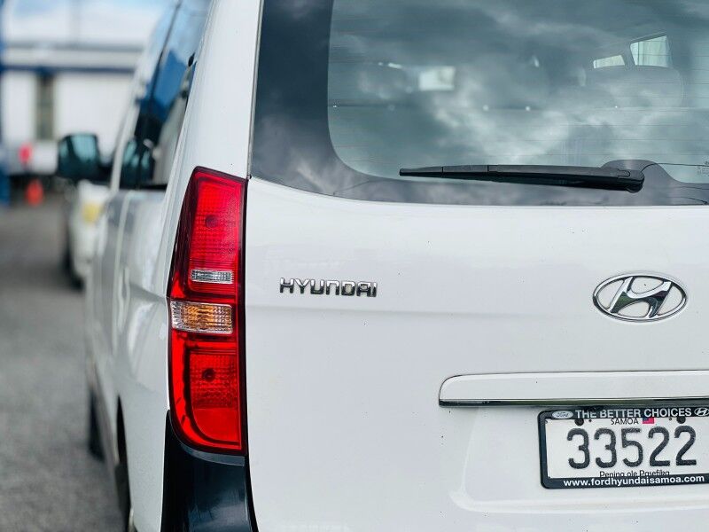 2017 Hyundai H1 IMAX (2.5L Diesel) Vaitele 2017 Hyundai H1 IMAX (2.5L Diesel) Vaitele