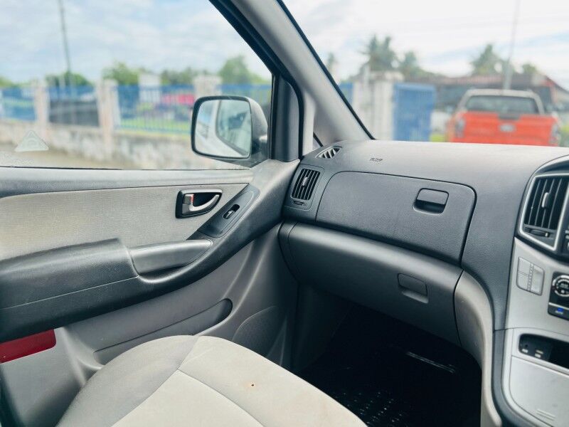 2017 Hyundai H1 IMAX (2.5L Diesel) Vaitele 2017 Hyundai H1 IMAX (2.5L Diesel) Vaitele