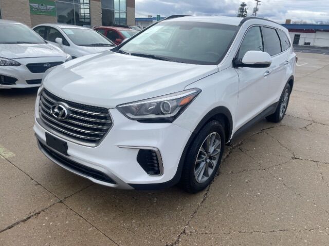 2017 Hyundai Santa Fe SE's photo