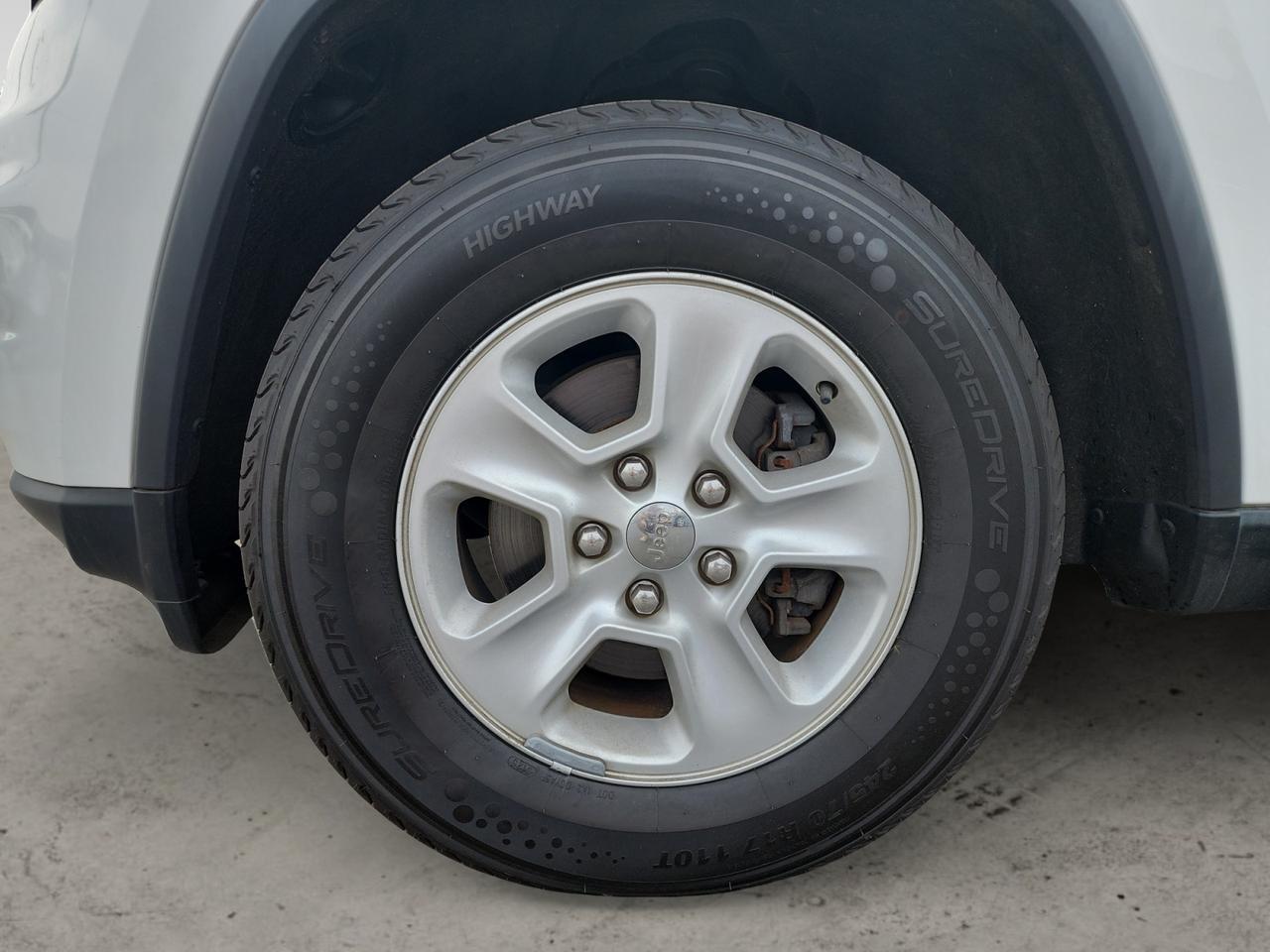 2017 JEEP GRAND CHEROKEE LARED Laredo Kansas City MO 2017 JEEP GRAND CHEROKEE LARED Laredo Kansas City MO