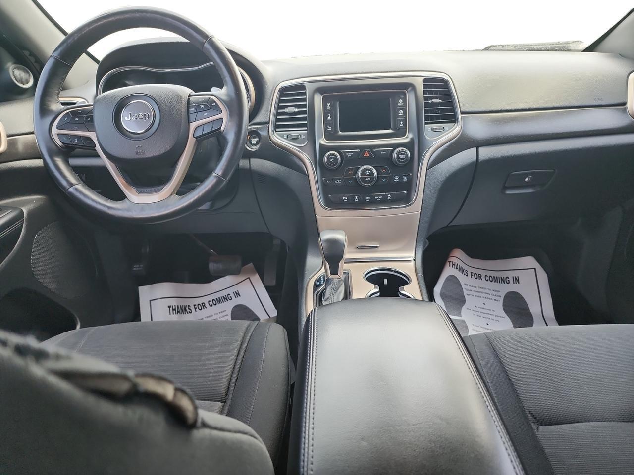 2017 JEEP GRAND CHEROKEE LARED Laredo Kansas City MO 2017 JEEP GRAND CHEROKEE LARED Laredo Kansas City MO