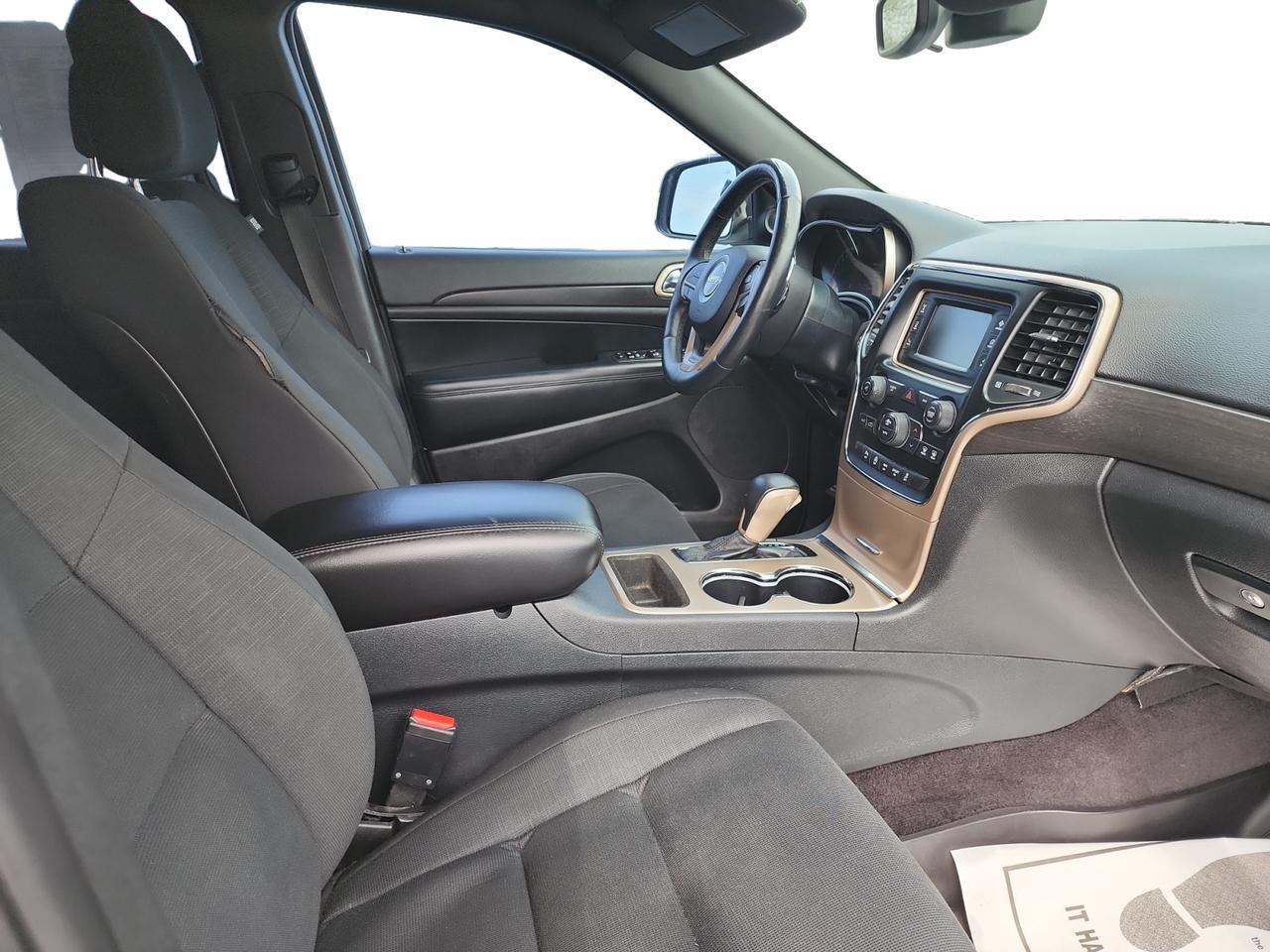 2017 JEEP GRAND CHEROKEE LARED Laredo Kansas City MO 2017 JEEP GRAND CHEROKEE LARED Laredo Kansas City MO