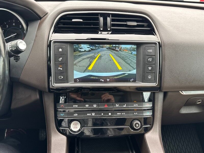 2017 Jaguar F-PACE 35t Prestige AWD Arlington VA