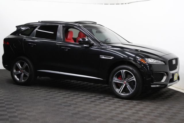 2017 Jaguar F-Pace S's photo