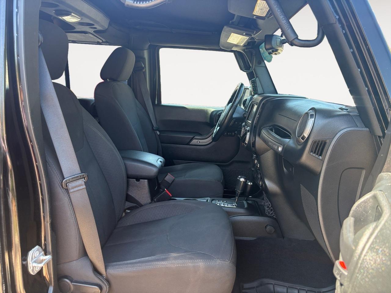 2017 Jeep Wrangler Unlimited Sport, RUNNING BOARDS, TOW PACKAGE, FENDER FLARES, POWER HEATED MIRRORS, SOFT TOP, USB AUX PORT, ONLY 51K MILES, GET THIS JEEP ON THE ROAD! Virginia Beach VA 2017 Jeep Wrangler Unlimited Sport, RUNNING BOARDS, TOW PACKAGE, FENDER FLARES, POWER HEATED MIRRORS, SOFT TOP, USB AUX PORT, ONLY 51K MILES, GET THIS JEEP ON THE ROAD! Virginia Beach VA