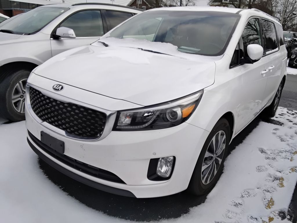 2017 Kia Sedona SX's photo