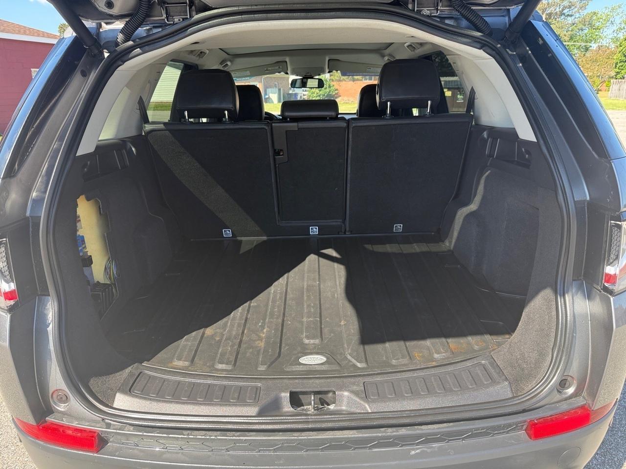 2017 Land Rover Discovery Sport HSE Luxury, HEATED/VENTILATED SEATS, HEATED REAR SEATS, MOONROOF, POWER LIFTGATE, APPLE CARPLAY/ANDROID AUTO, BACKUP CAMERA, POWER MIRRORS, MERIDIAN SPEAKERS, CLEAN CARFAX! Norfolk VA 2017 Land Rover Discovery Sport HSE Luxury, HEATED/VENTILATED SEATS, HEATED REAR SEATS, MOONROOF, POWER LIFTGATE, APPLE CARPLAY/ANDROID AUTO, BACKUP CAMERA, POWER MIRRORS, MERIDIAN SPEAKERS, CLEAN CARFAX! Norfolk VA