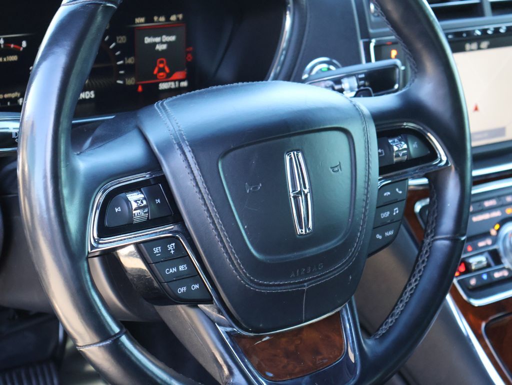 2017 Lincoln Continental Select