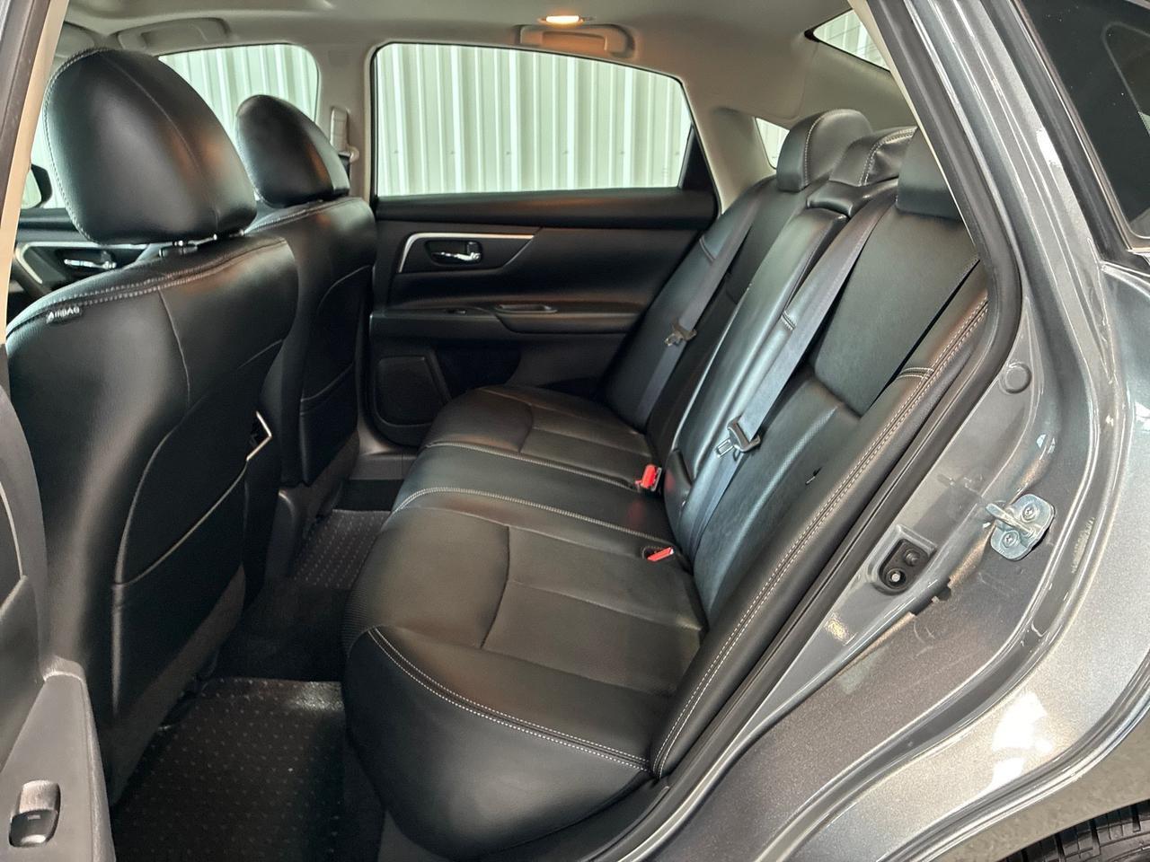 2017 Nissan Altima 2.5 SL, Technology Pkg, Moonroof Pkg, LED Fog Lights, Illuminated Kick Plates Houston TX 2017 Nissan Altima 2.5 SL, Technology Pkg, Moonroof Pkg, LED Fog Lights, Illuminated Kick Plates Houston TX