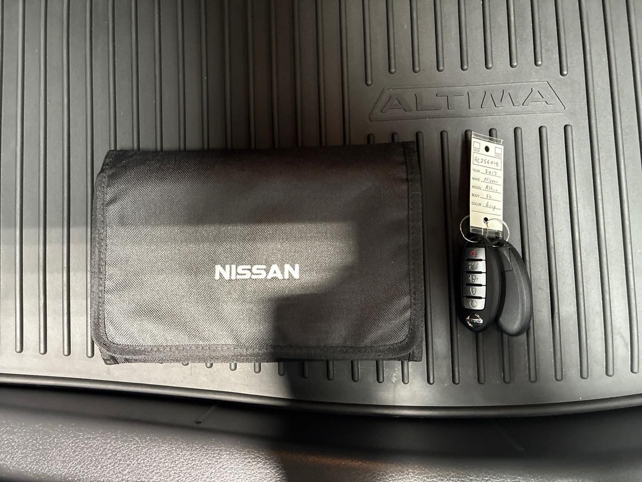 2017 Nissan Altima 2.5 SL, Technology Pkg, Moonroof Pkg, LED Fog Lights, Illuminated Kick Plates Houston TX 2017 Nissan Altima 2.5 SL, Technology Pkg, Moonroof Pkg, LED Fog Lights, Illuminated Kick Plates Houston TX